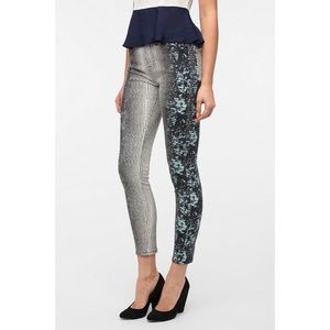 BDG High Rise Twig Ankle Abstract Skinnies 29W 29L